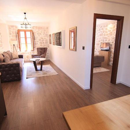 Apartmani Fantasia Cetinje Eksteriør billede