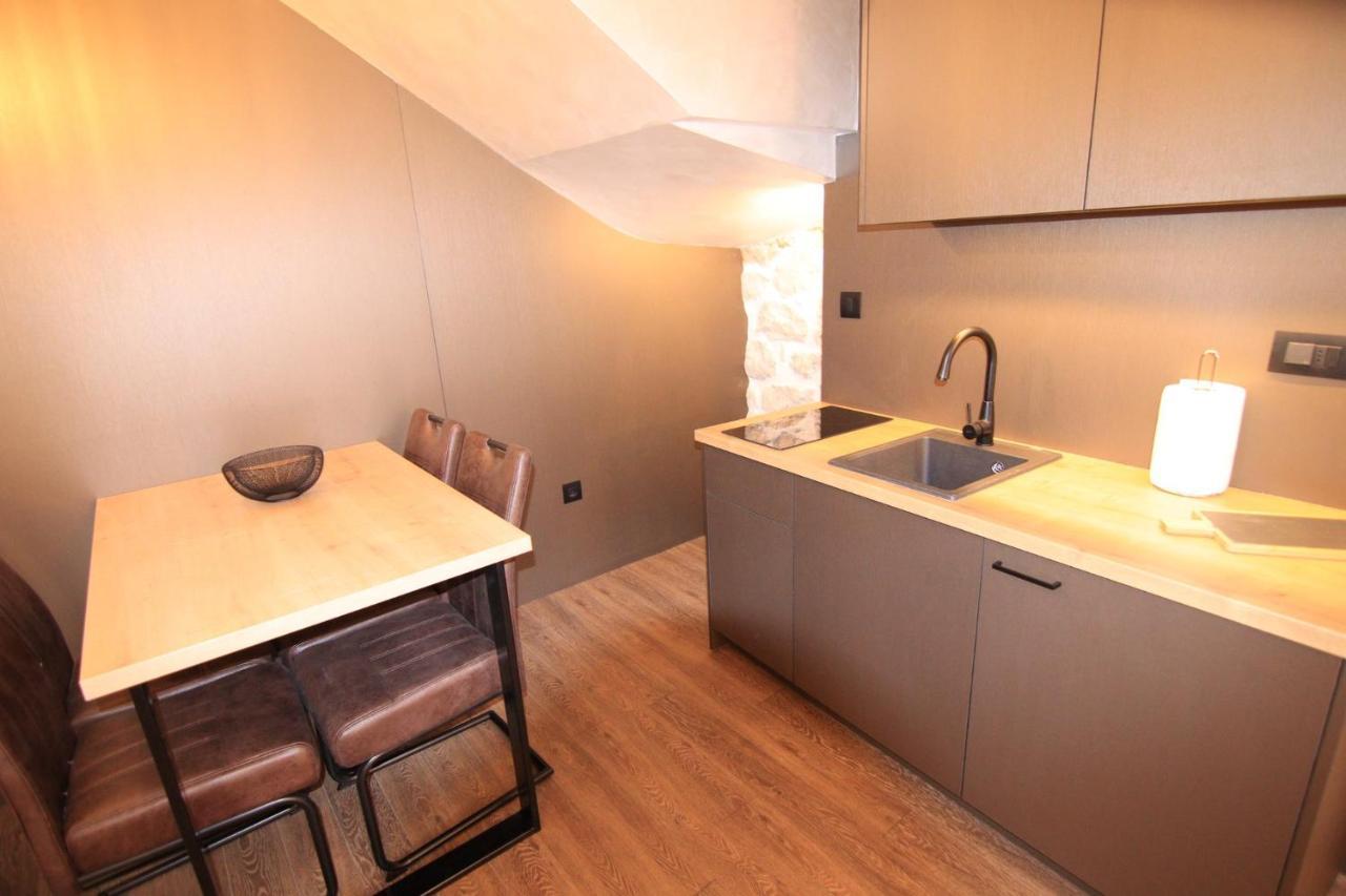 Apartmani Fantasia Cetinje Eksteriør billede