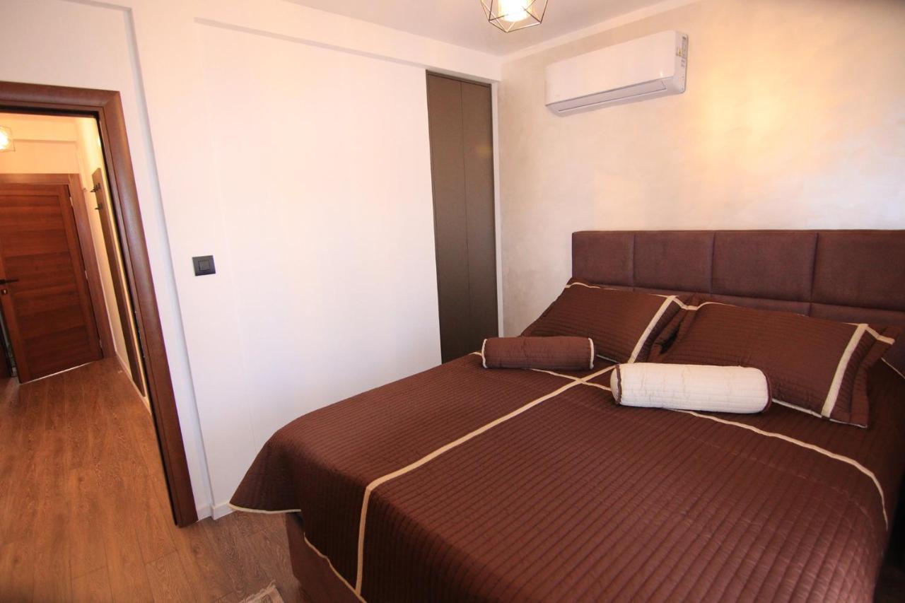 Apartmani Fantasia Cetinje Eksteriør billede