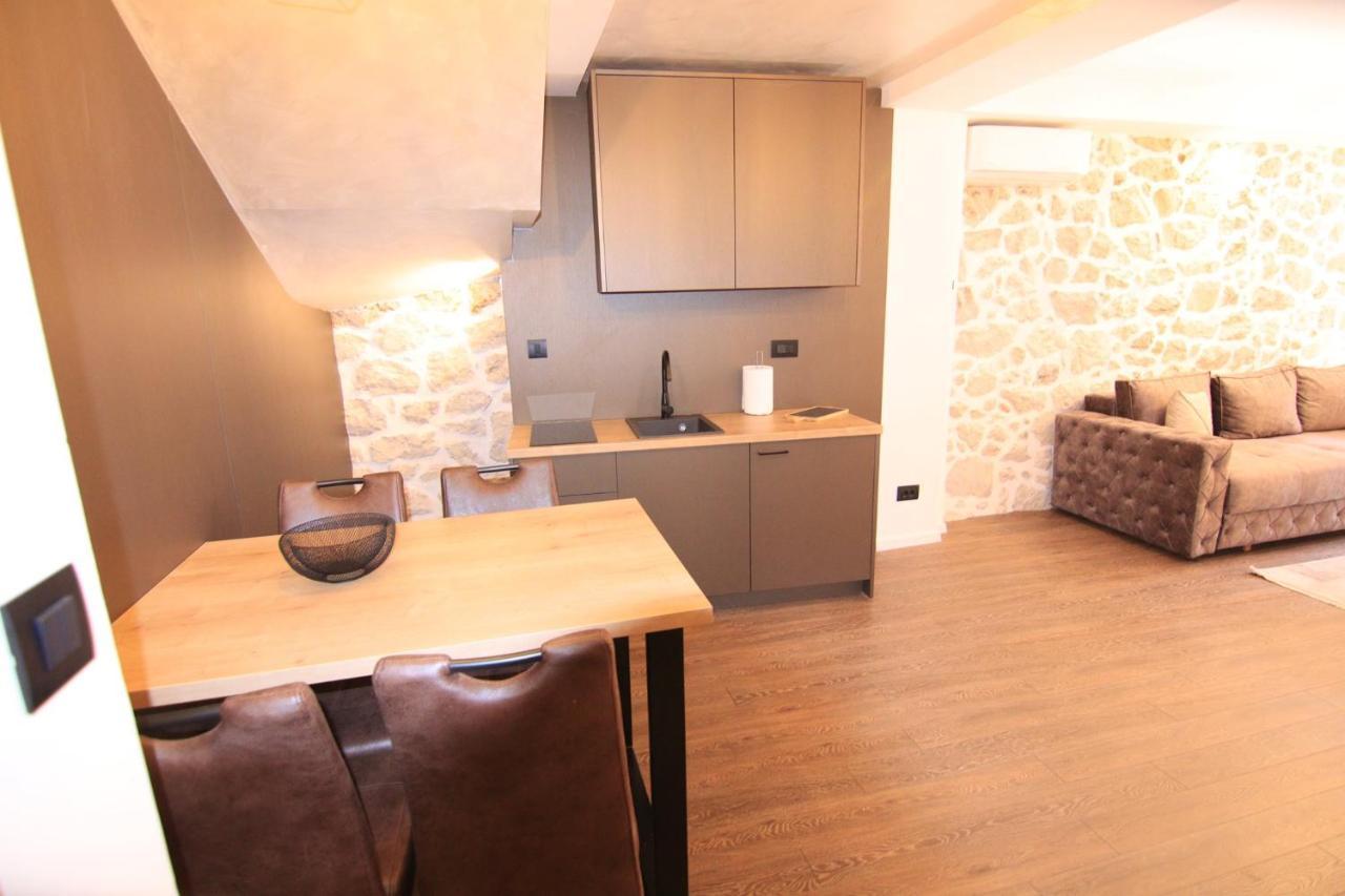 Apartmani Fantasia Cetinje Eksteriør billede