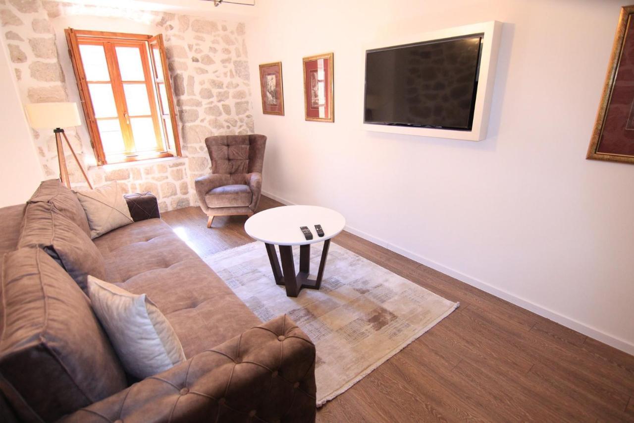 Apartmani Fantasia Cetinje Eksteriør billede
