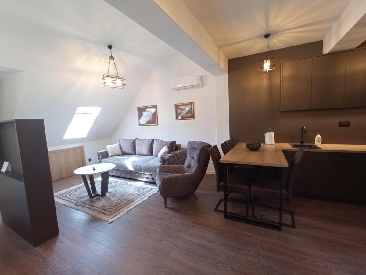 Apartmani Fantasia Cetinje Eksteriør billede